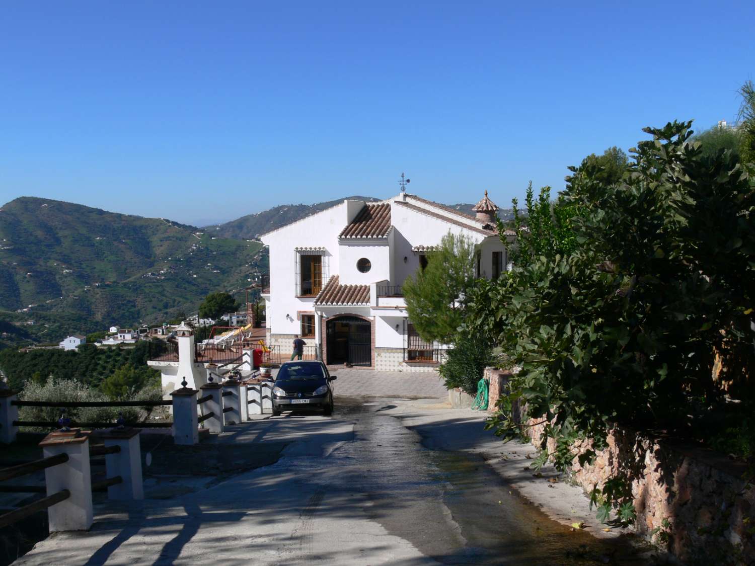 Prachtige rustig gelegen woning in Frigiliana met mooie tuin en prive zwembad