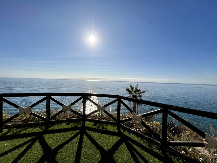 Nuevo proyecto en Nerja de apartamentos de 2 y 3 dormitorios, impresionantes vistas al mar y piscina comunitaria, pista de pádel, gimnasio y mucho más.