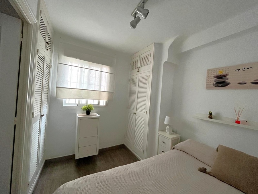 Location, location, location! Modern and bright apartment 1 minute from the Balcón de Europa