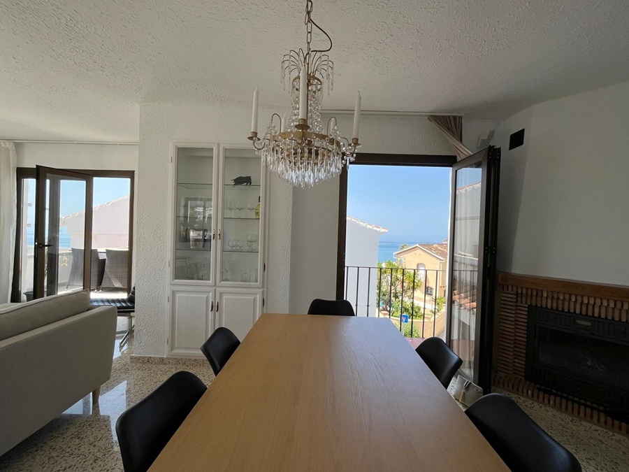 Eksklusiv eiendom med drømmeaktig utsikt over havet og fjellene i Capistrano Playa, Nerja