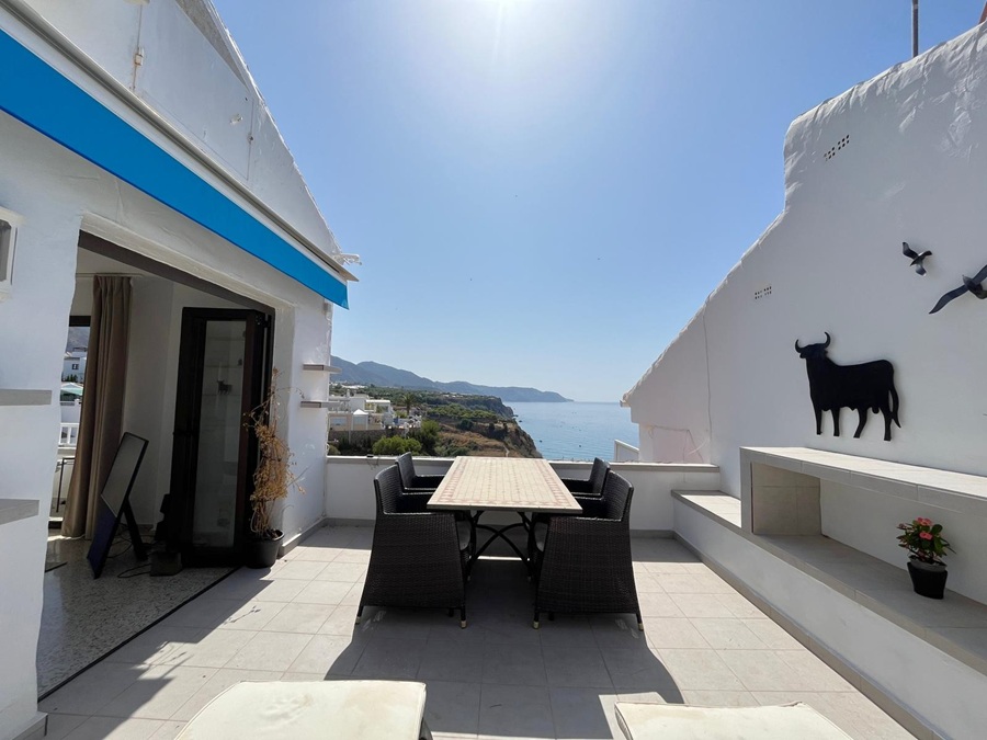 Eksklusiv eiendom med drømmeaktig utsikt over havet og fjellene i Capistrano Playa, Nerja