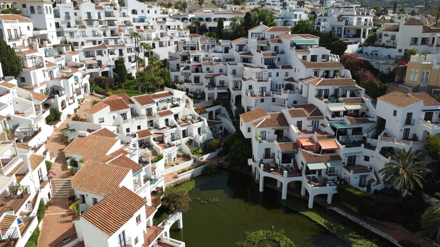 Eksklusiv eiendom med drømmeaktig utsikt over havet og fjellene i Capistrano Playa, Nerja