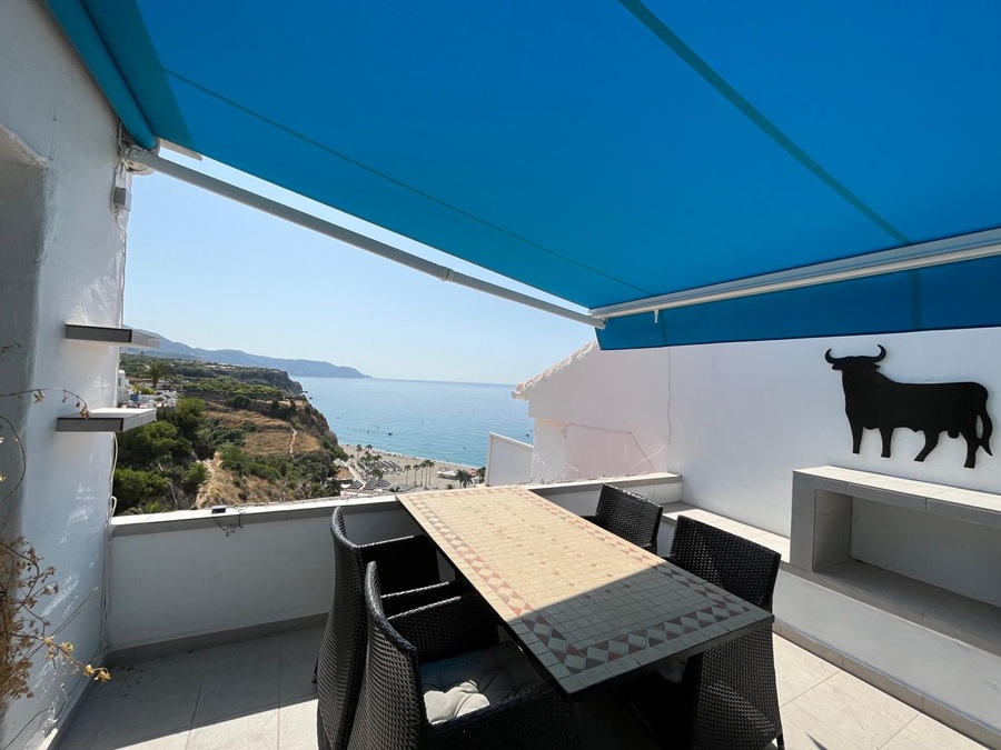Eksklusiv eiendom med drømmeaktig utsikt over havet og fjellene i Capistrano Playa, Nerja