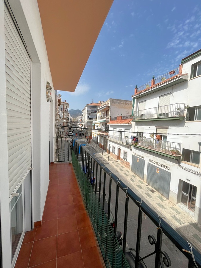 Incantevole appartamento con 3 camere da letto nel cuore di Nerja - tutto a portata di mano e senza bisogno di un'auto!