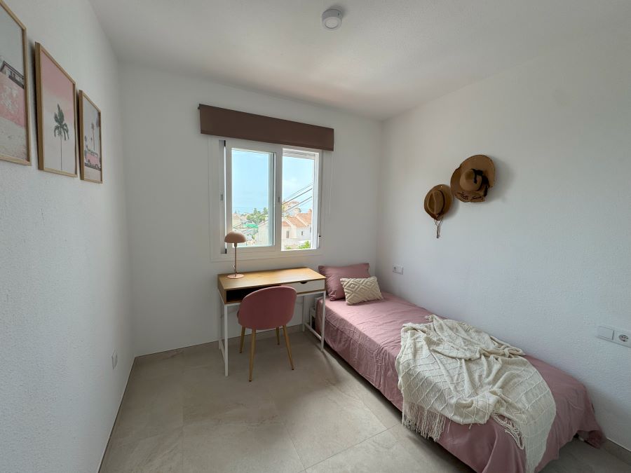 Gerenoveerd woning met prive plunge pool op een toplocatie in Nerja, op 500 meter van het strand van Burriana