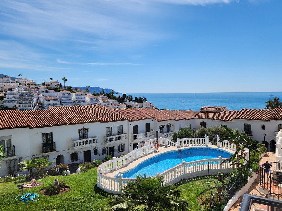 Duplex med utrolig havudsigt og fælles pool i området Parador de Nerja