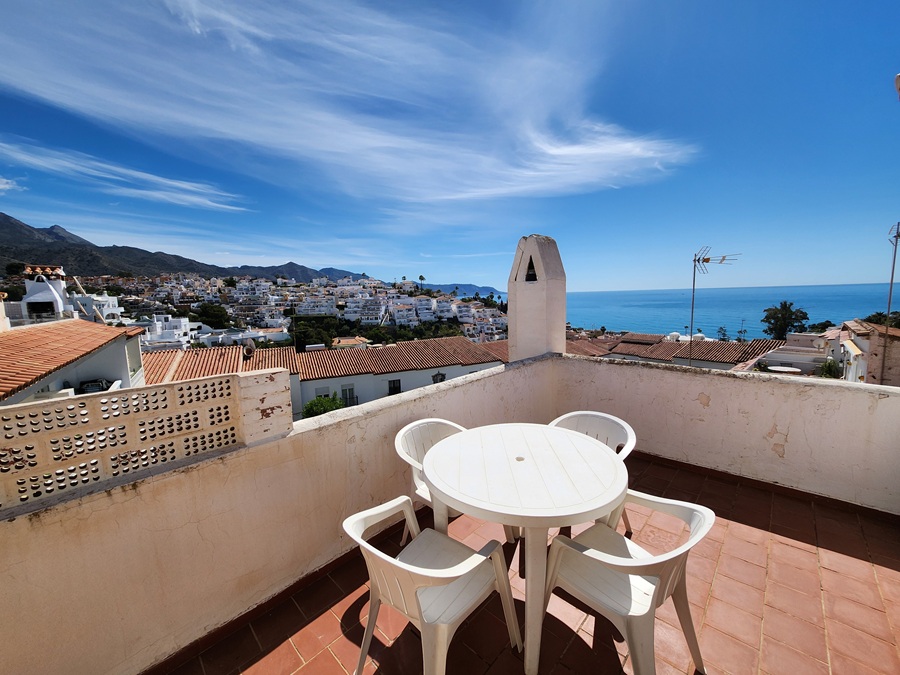 Duplex med utrolig havudsigt og fælles pool i området Parador de Nerja