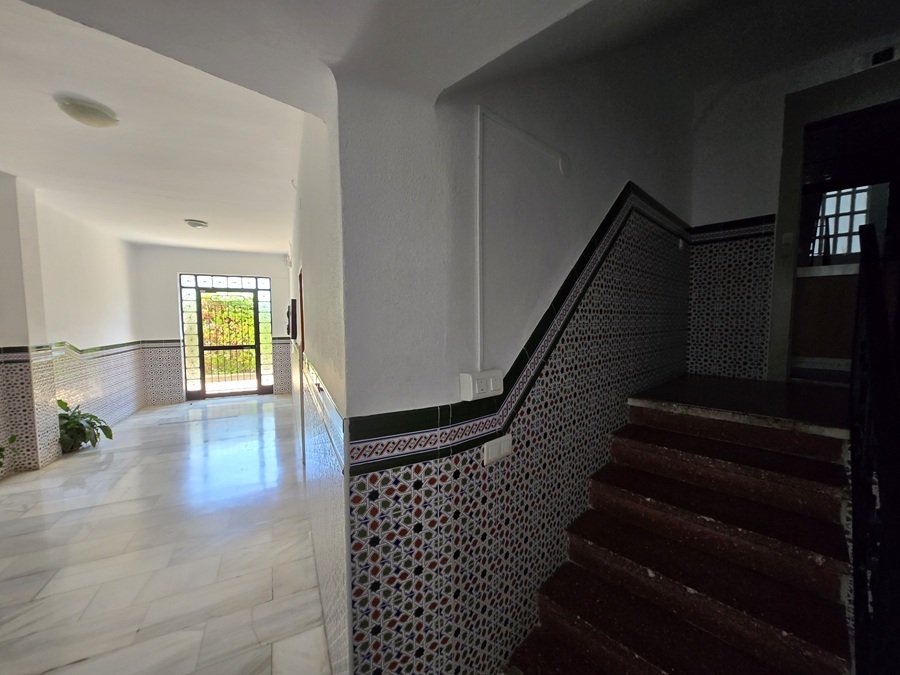 Smuk lejlighed med pool i Parador-området i Nerja