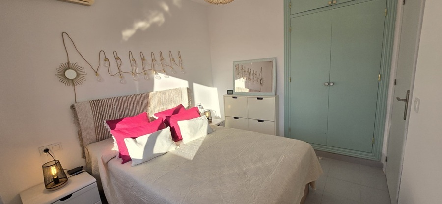 Charmant appartement te koop in Torrox Park – rustige omgeving op slechts 10 minuten van de zee.