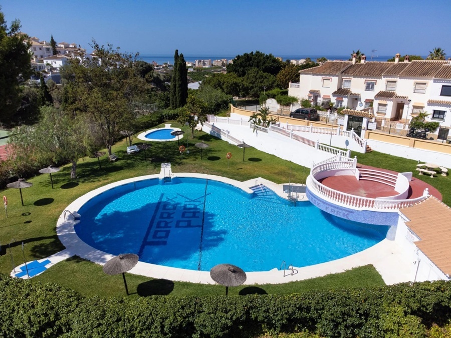 Charmant appartement te koop in Torrox Park – rustige omgeving op slechts 10 minuten van de zee.