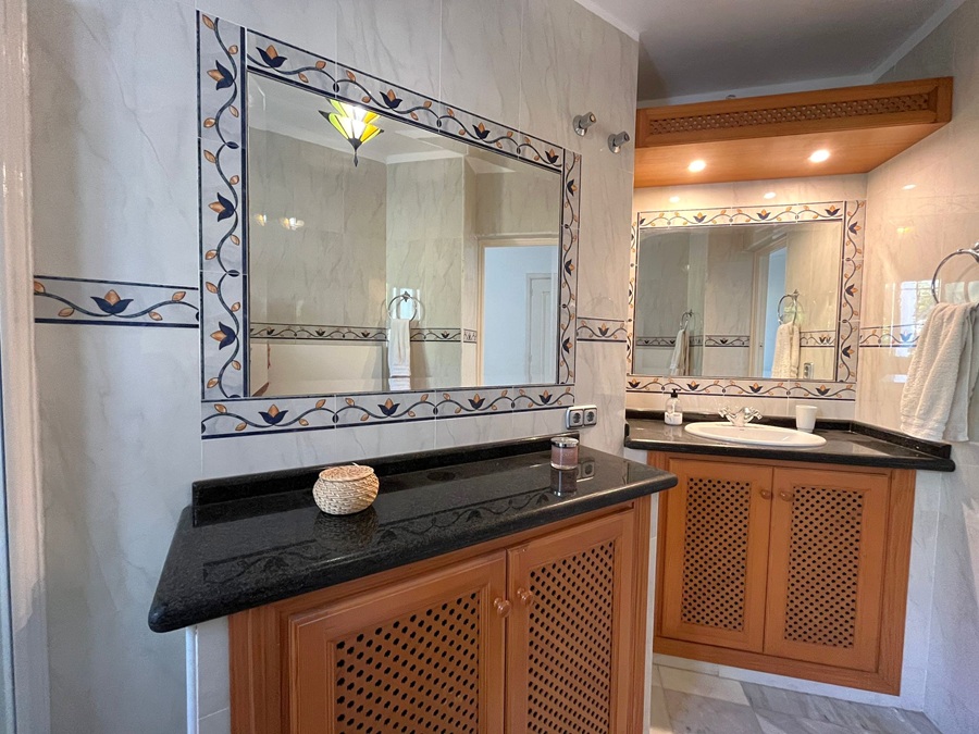 Lejlighed med smuk havudsigt i den populære urbanisering Ladera del Mar 1 – Nerja