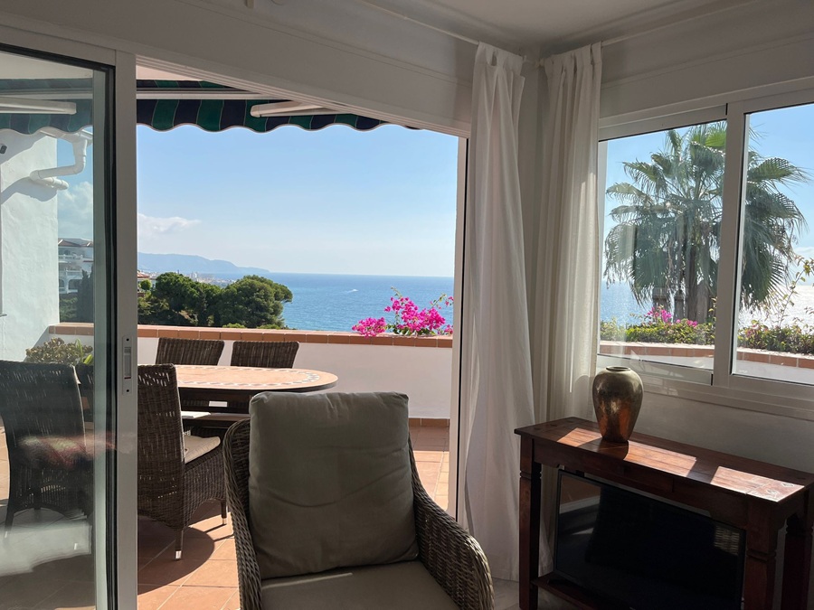 Lejlighed med smuk havudsigt i den populære urbanisering Ladera del Mar 1 – Nerja