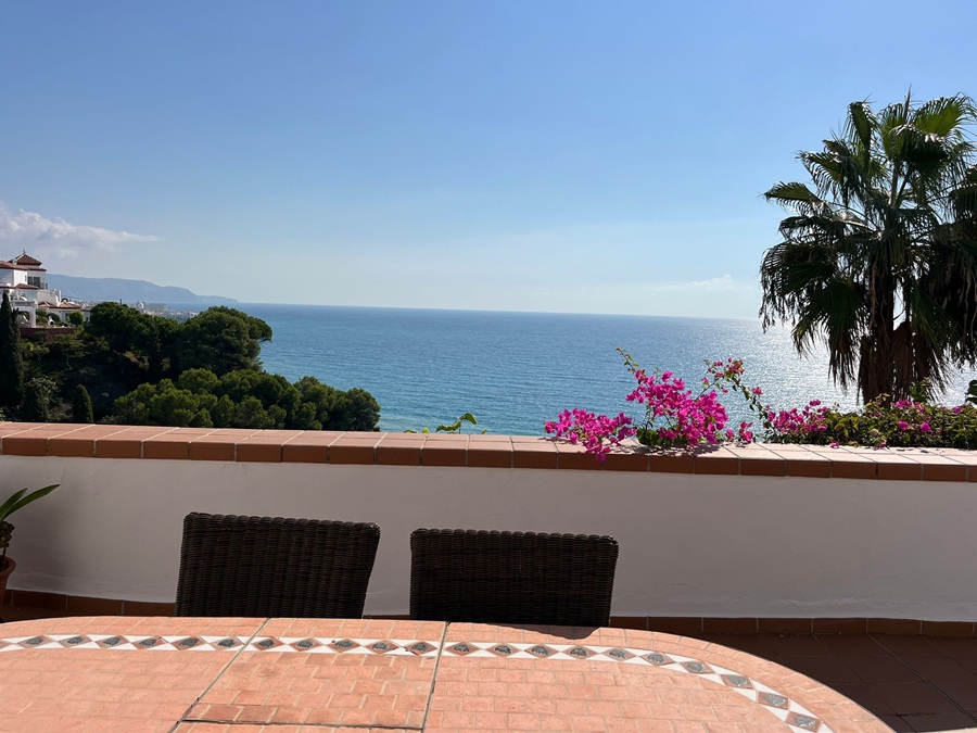 Lejlighed med smuk havudsigt i den populære urbanisering Ladera del Mar 1 – Nerja
