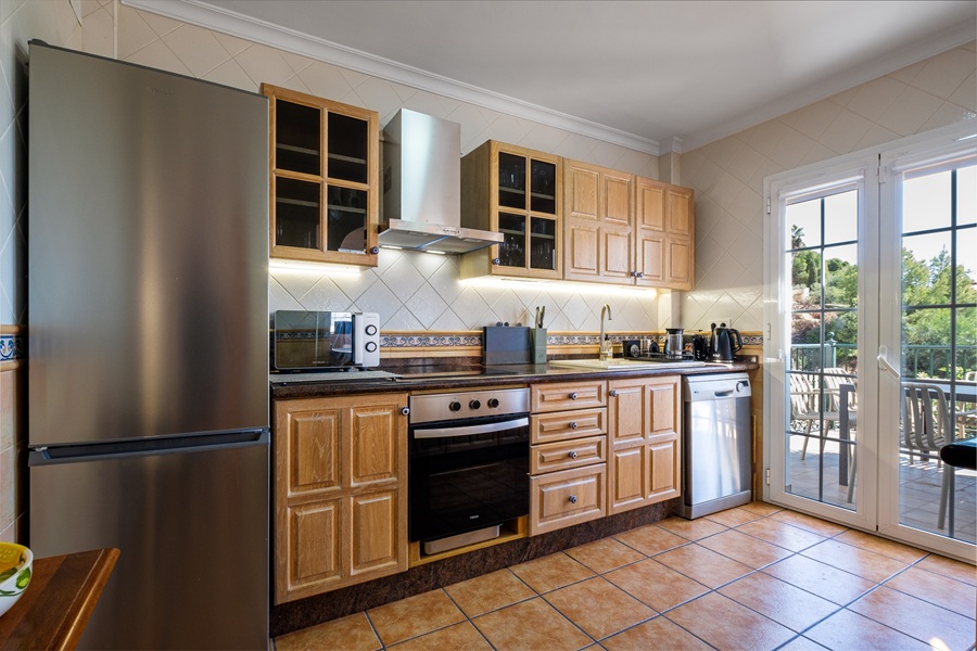 Fritliggende villa med privat pool og havudsigt i El Mirador de las Lomas - Frigiliana