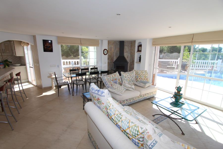 Villa med privat pool 500 meter fra Burriana-stranden