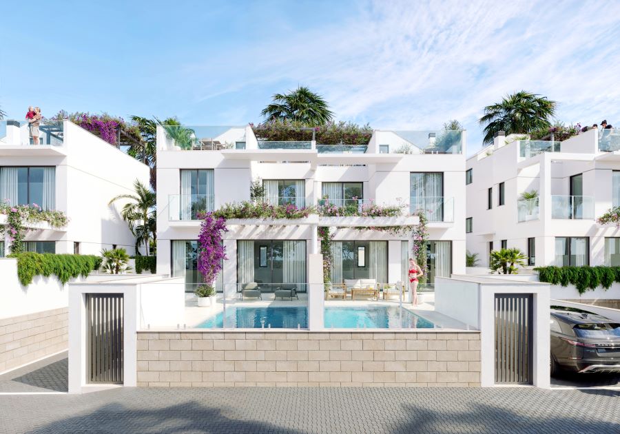 Moderne villa met privézwembad en dakterras in Nerja