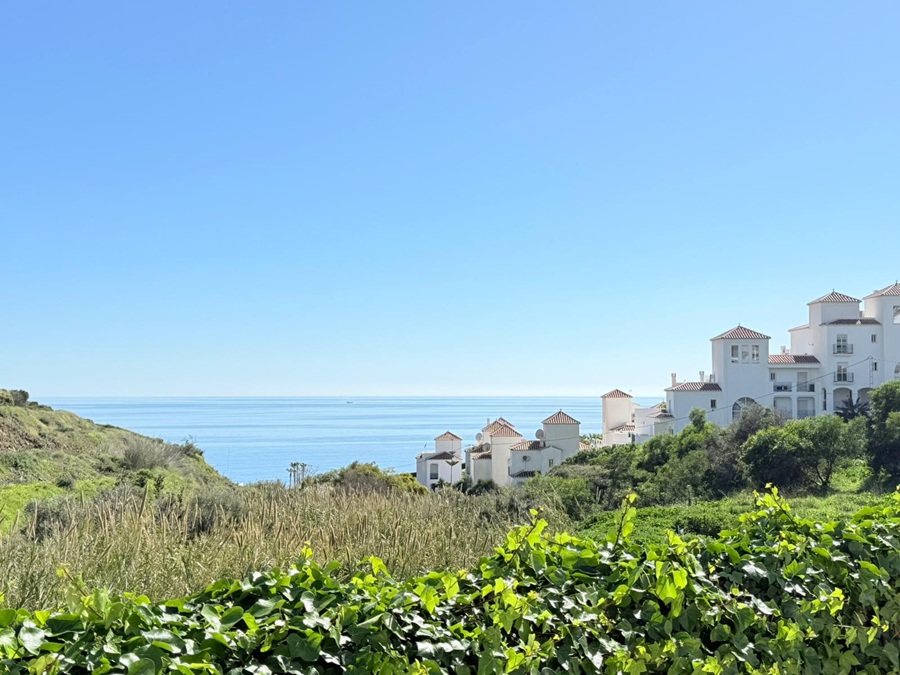Villa med privat pool i Torrox Costa (El Peñoncillo) med havsutsikt.