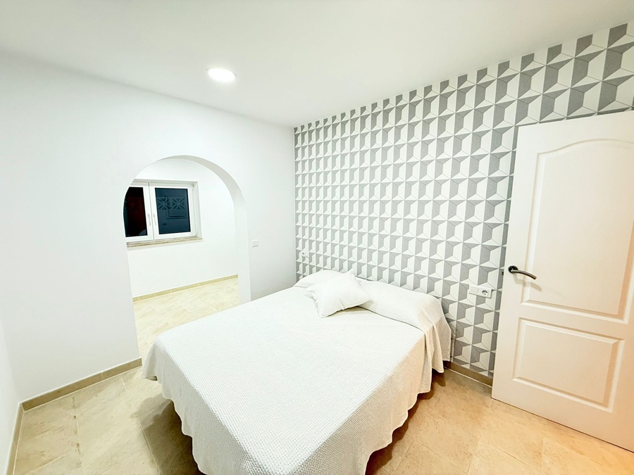 Villa med privat pool i Torrox Costa (El Peñoncillo) med havsutsikt.