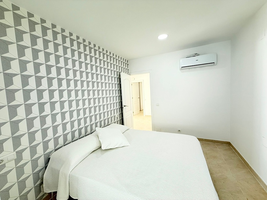 Villa med privat pool i Torrox Costa (El Peñoncillo) med havsutsikt.