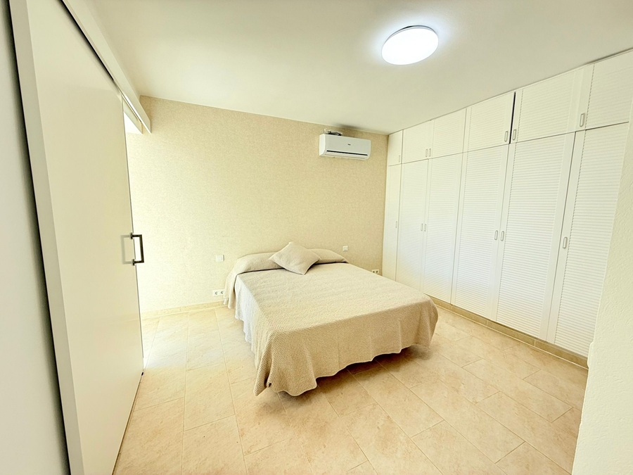 Villa med privat pool i Torrox Costa (El Peñoncillo) med havsutsikt.