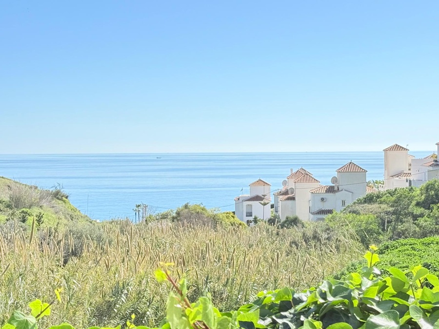 Villa med privat pool i Torrox Costa (El Peñoncillo) med havsutsikt.