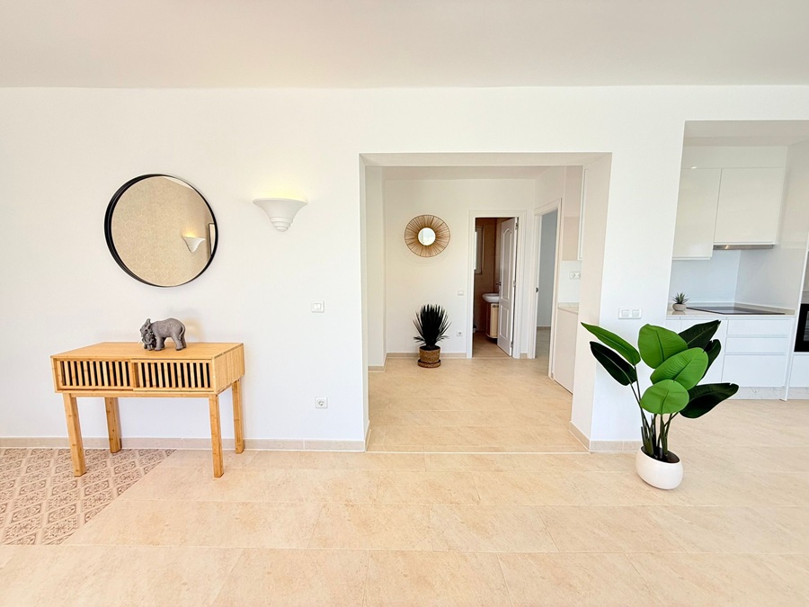 Villa med privat pool i Torrox Costa (El Peñoncillo) med havsutsikt.