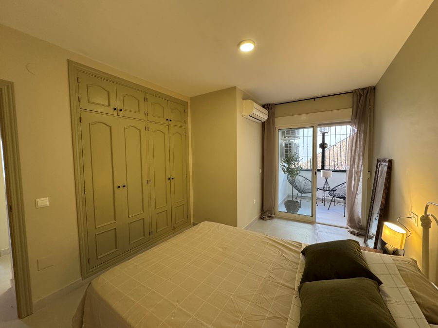 Vakkert renovert leilighet med havutsikt i Nerja