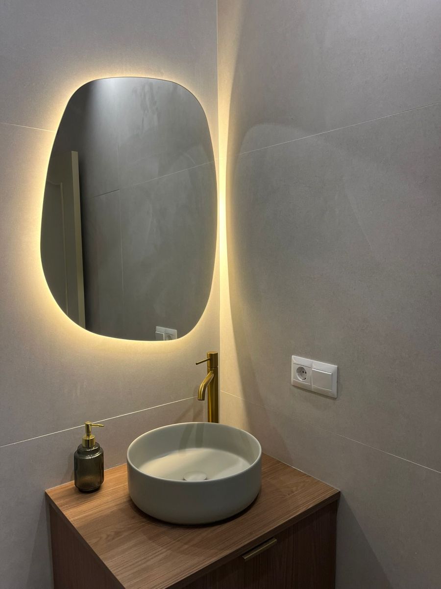 Vakkert renovert leilighet med havutsikt i Nerja