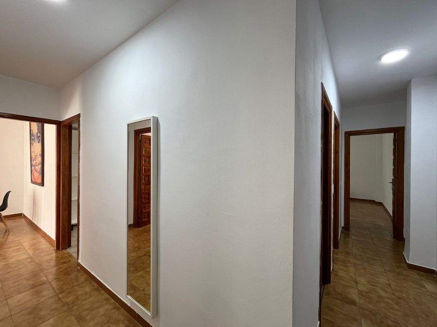 Leiligheten ligger i sentrum av Nerja, bare 5 minutters gange fra Balcón de Europa og strendene.