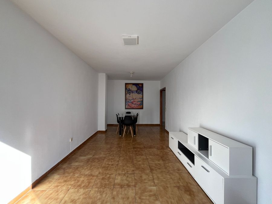 Leiligheten ligger i sentrum av Nerja, bare 5 minutters gange fra Balcón de Europa og strendene.