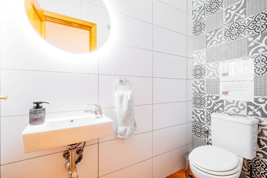 Apartment in the center of Frigiliana with communal pool.