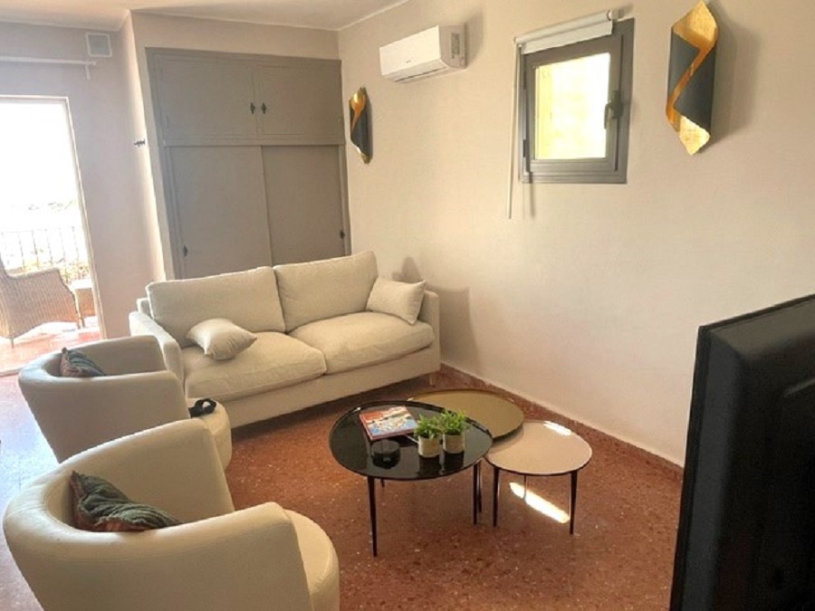 Gerenoveerde vakantiewoning in het gewilde Capistrano Village in Nerja met prachtig uitzicht over Capistrano village en de zee.