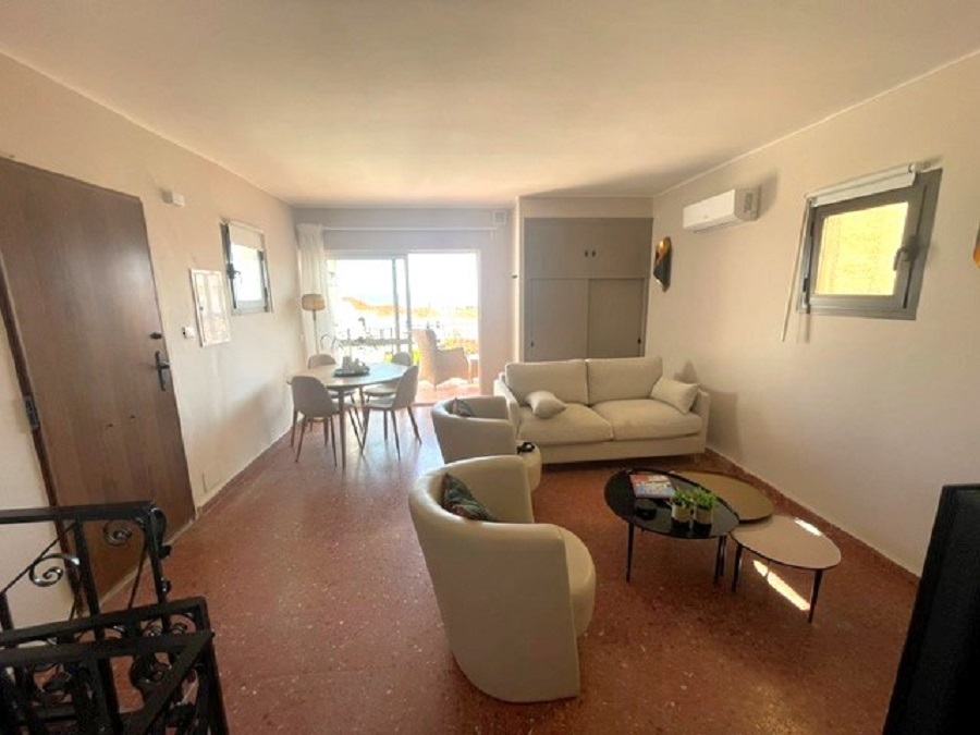 Gerenoveerde vakantiewoning in het gewilde Capistrano Village in Nerja met prachtig uitzicht over Capistrano village en de zee.