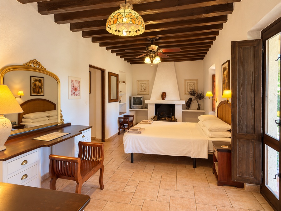 Country house with sea views near Frigiliana