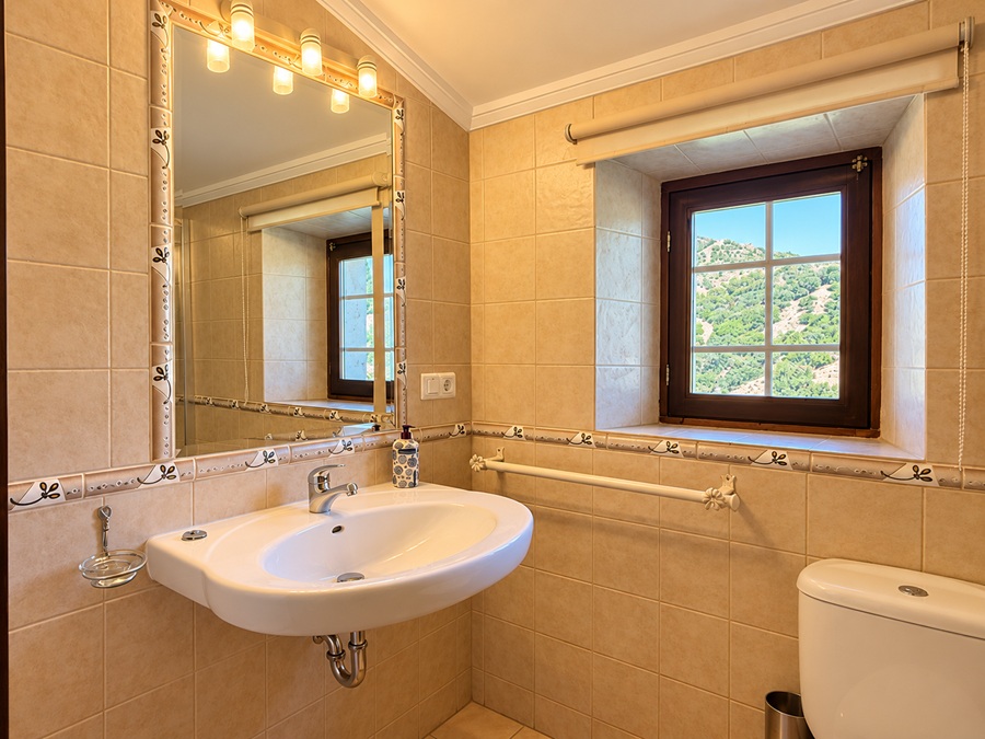 Country house with sea views near Frigiliana