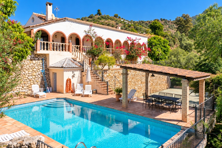 Country house with sea views near Frigiliana