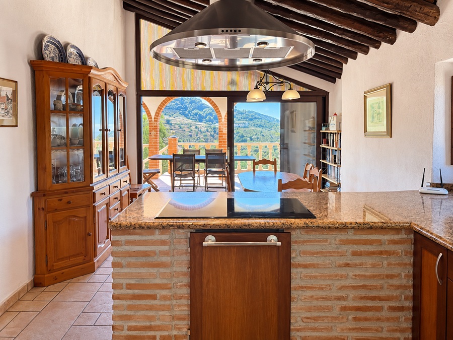 Country house with sea views near Frigiliana