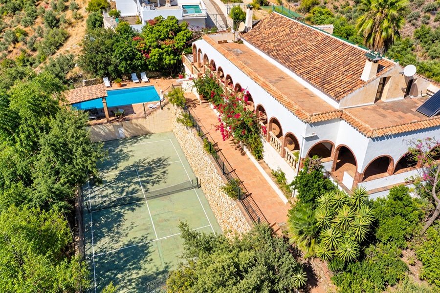 Country house with sea views near Frigiliana