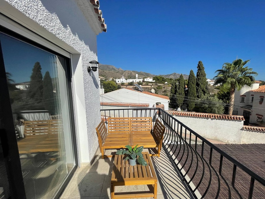Wunderschön dekorierte Villa mit privatem Pool bei 1 km Entfernung. vom Burriana-Strand aus