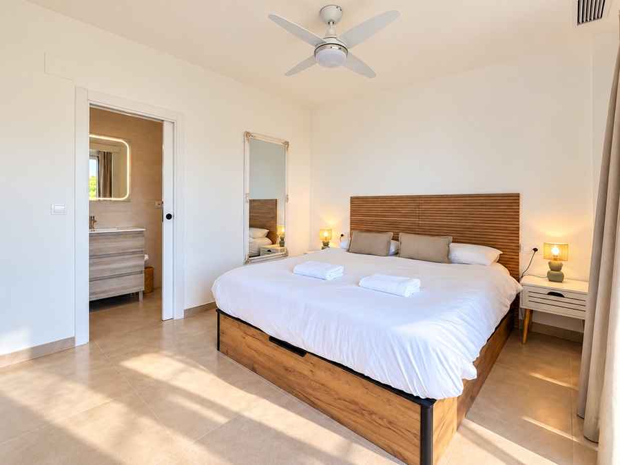 Exklusive Eckwohnung mit Panoramablick auf das Meer in Bayview II, Nerja