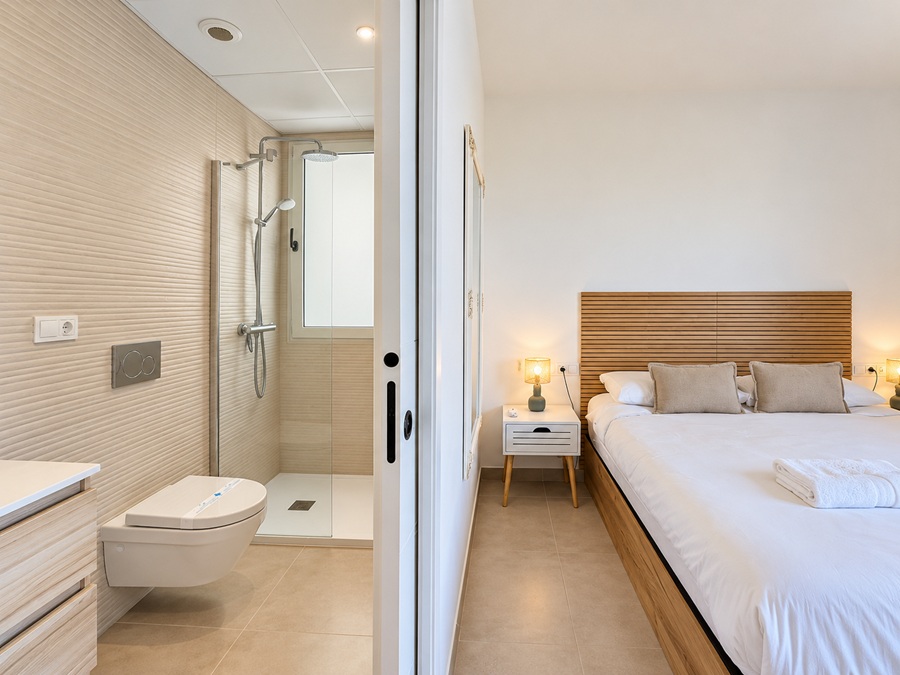 Exklusive Eckwohnung mit Panoramablick auf das Meer in Bayview II, Nerja